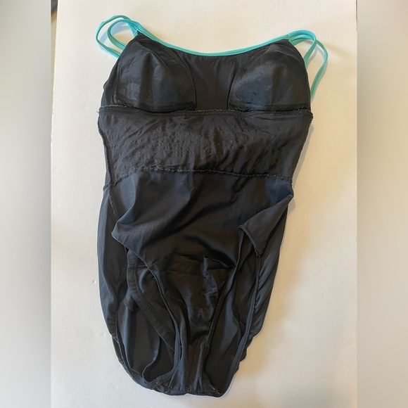 Mainstream black green trim one-piece swimsuit size XL - Picture 5 of 6